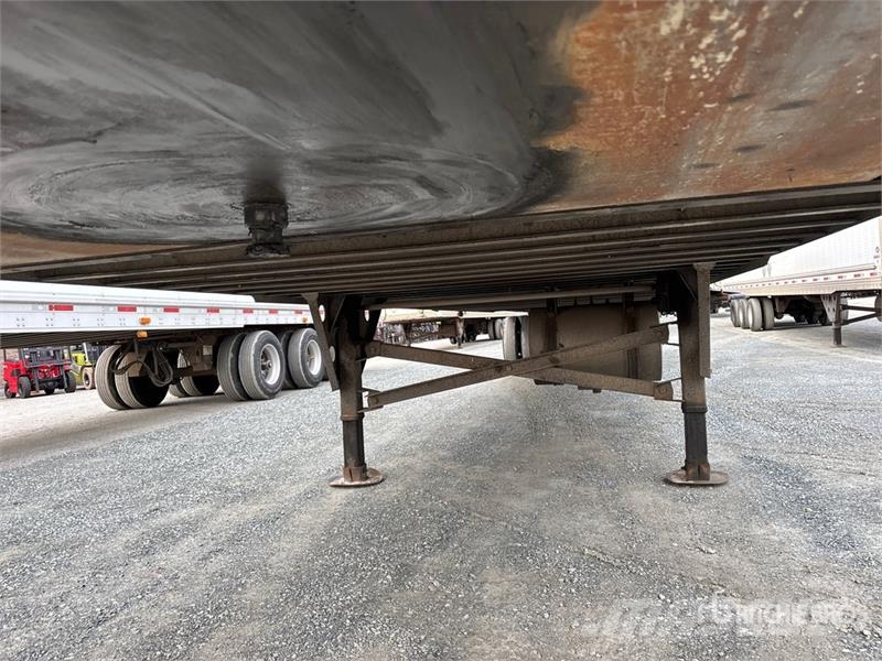 Utility 53 ft x 102 in T/A Refrigerated Trailer 保温半挂车