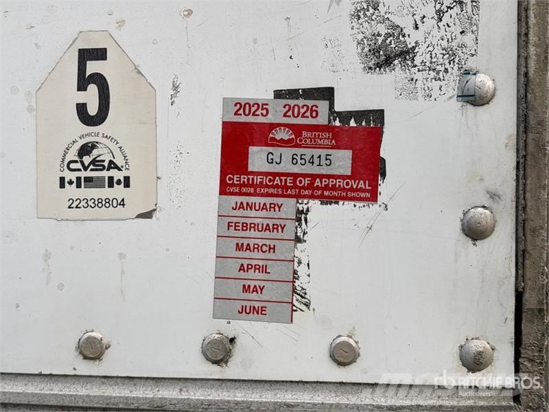 Utility 53 ft x 102 in T/A Refrigerated Trailer 保温半挂车