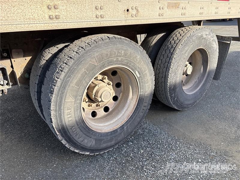 Utility 53 ft x 102 in T/A Refrigerated Trailer 保温半挂车