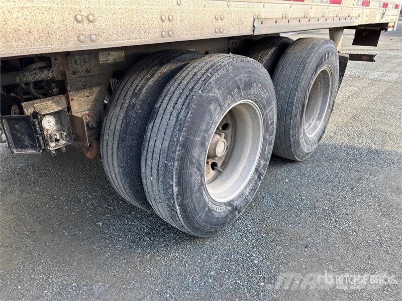 Utility 53 ft x 102 in T/A Refrigerated Trailer 保温半挂车