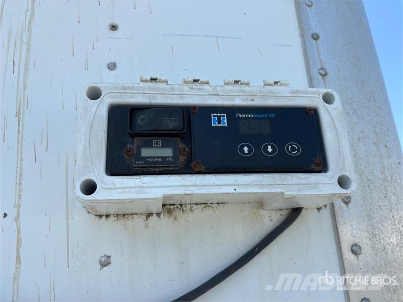 Vanguard 53 ft x 102 in T/A Heated Van Trailer 厢式拖车