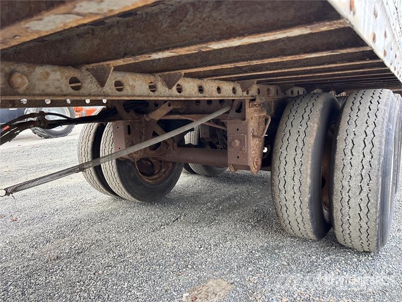 Vanguard 53 ft x 102 in T/A Heated Van Trailer 厢式拖车