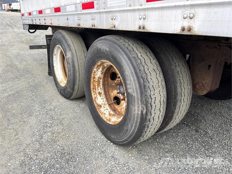Vanguard 53 ft x 102 in T/A Heated Van Trailer 厢式拖车