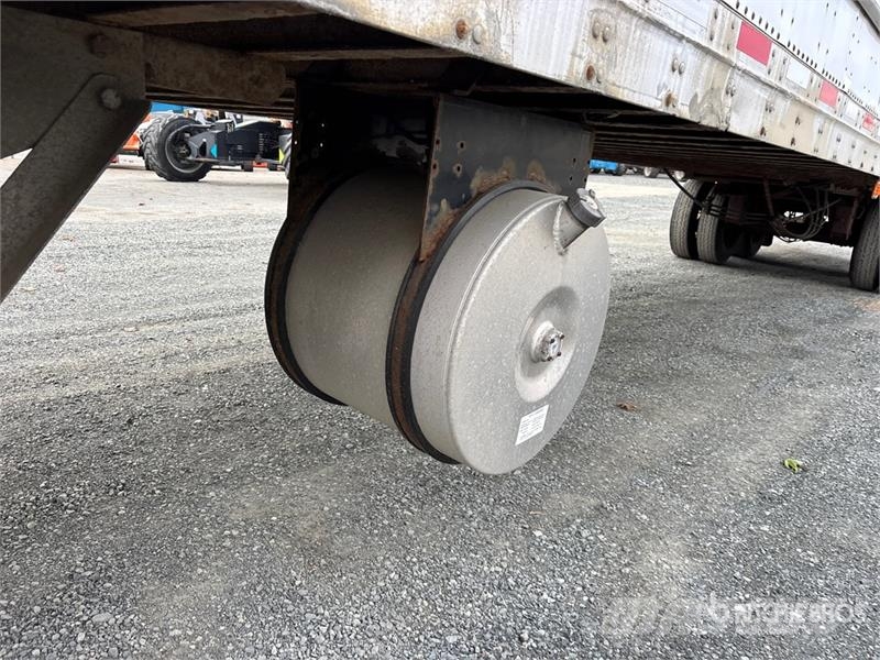 Vanguard 53 ft x 102 in T/A Heated Van Trailer 厢式拖车