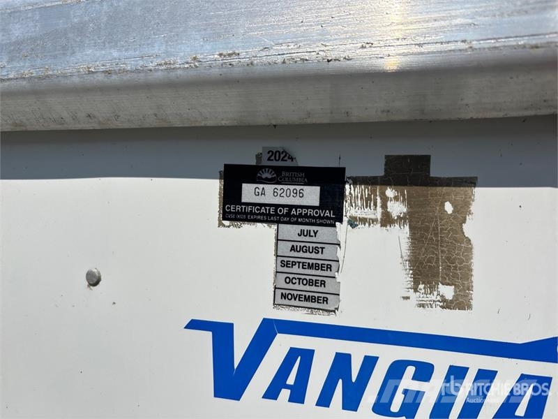 Vanguard 53 ft x 102 in T/A Heated Van Trailer 厢式拖车