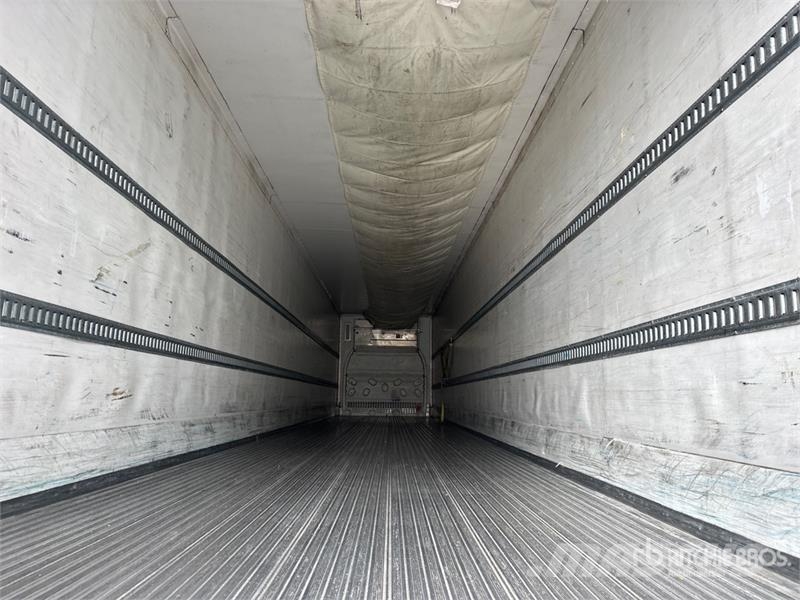 Vanguard 53 ft x 102 in Tri/A Refrigerated Trailer Semirimorchi a temperatura controllata