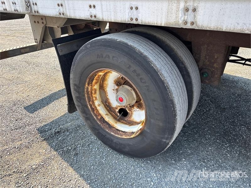 Vanguard 53 ft x 102 in Tri/A Heated Van Trailer Dobozos pótkocsik