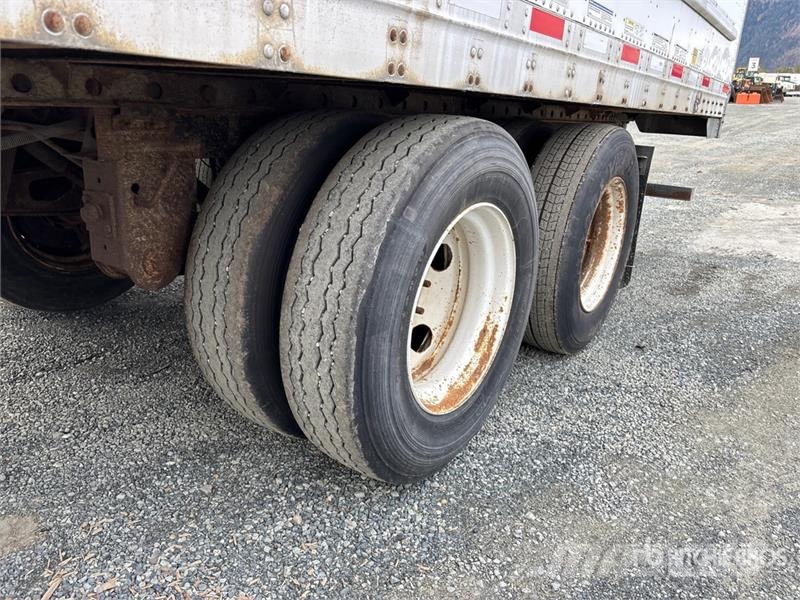Vanguard 53 ft x 102 in T/A Heated Van Trailer 厢式拖车