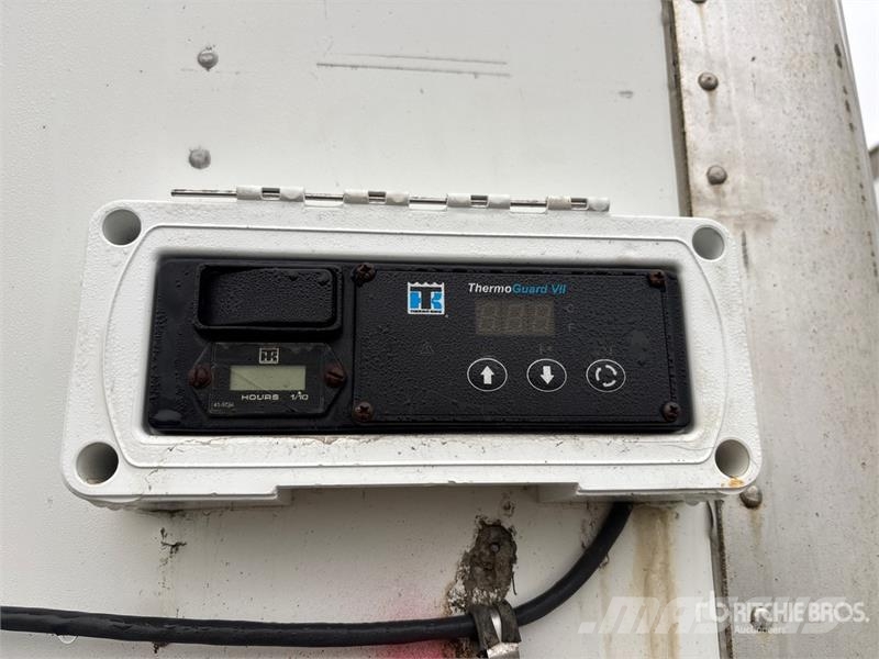 Vanguard 53 ft x 102 in T/A Heated Van Trailer Прицепы-фургоны
