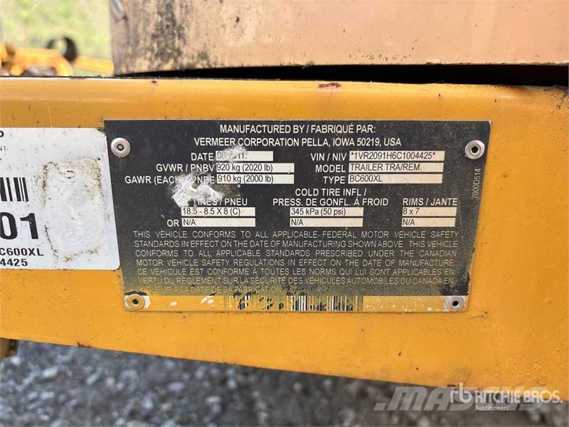 Vermeer BC600XL BRSH CHPR Tow-Behind Wood Chipper Drobilci lesa