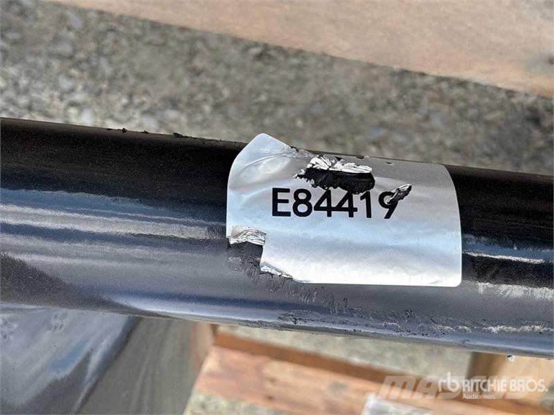 Vicsec VCAG400 16 in Excavator Auger - Fits 1 - 3 ton Exc Boren