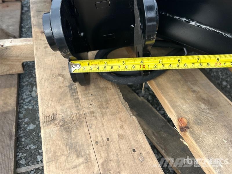 Vicsec VCT600 24 in Tilting Excavator Bucket (Unused) دلاء