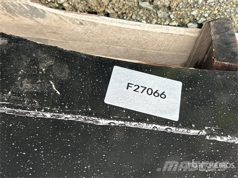 Vicsec VCT600 24 in Tilting Excavator Bucket (Unused) Godet