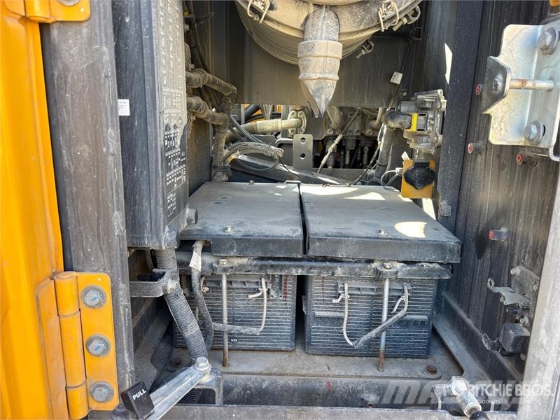 Volvo EC350E L Tracked Excavator حفارات زحافة