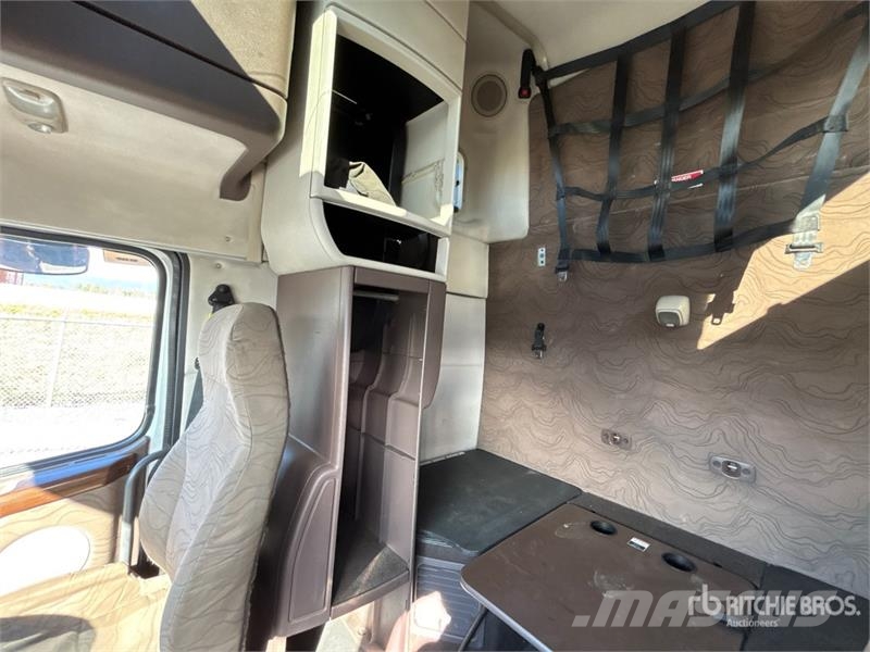 Volvo VNL Motrici e Trattori Stradali