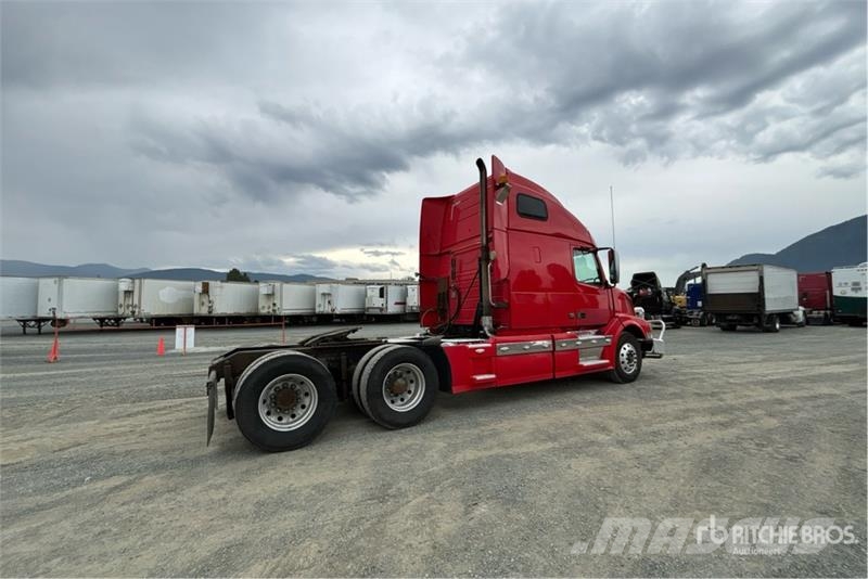 Volvo VNL Tractor Units