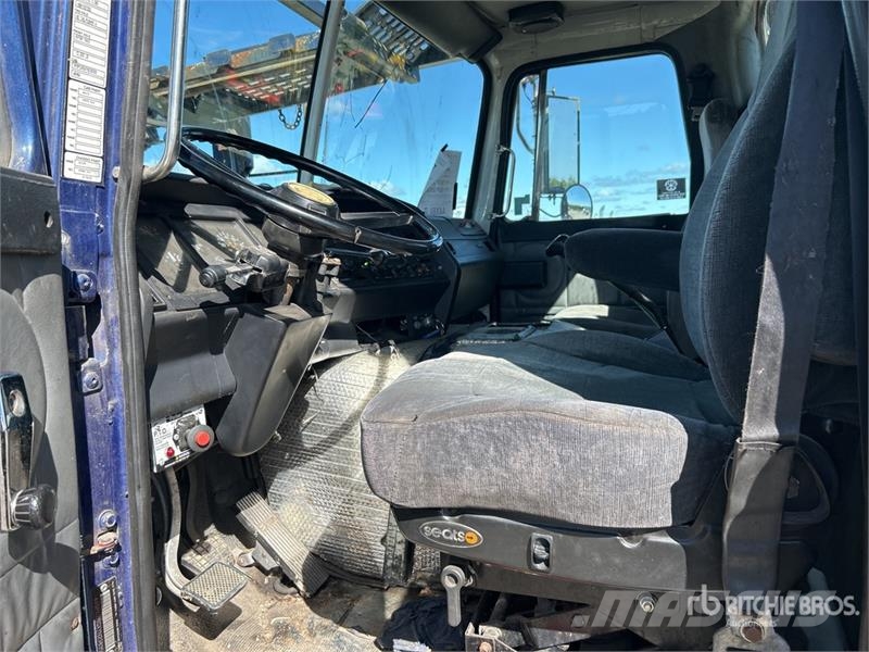 Volvo VNL Járműszállítók