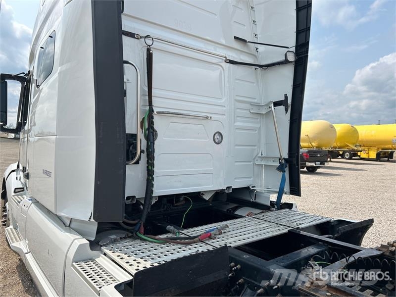 Volvo VNL 牵引车