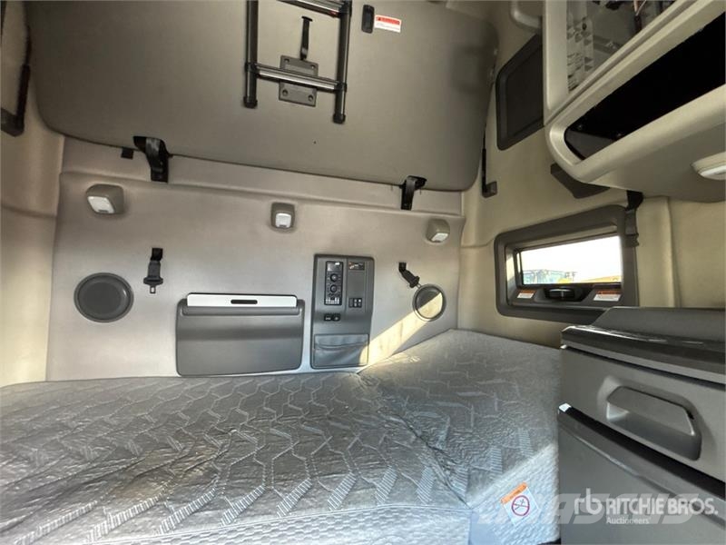 Volvo VNL Vlačilci