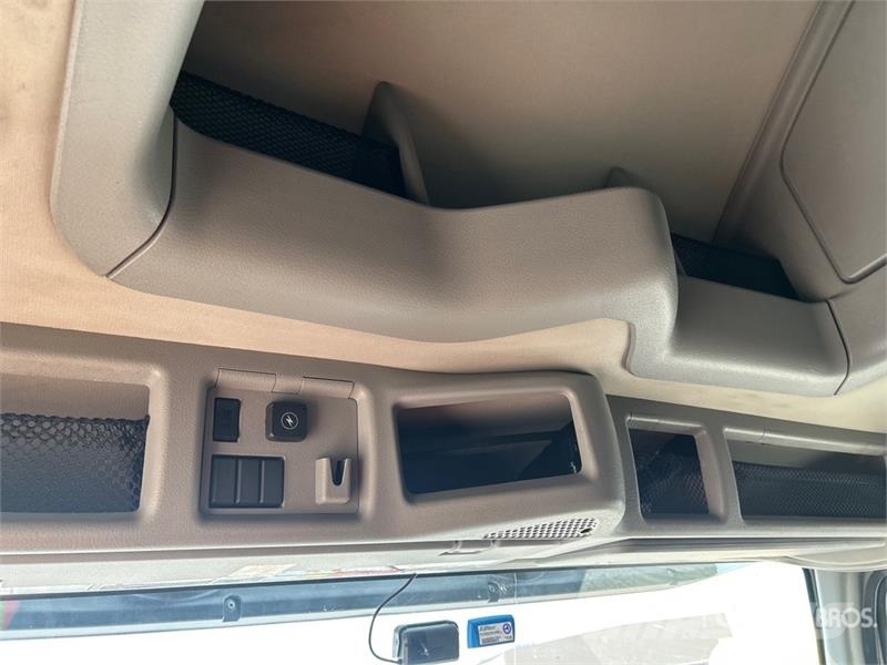 Volvo VNL 牵引车