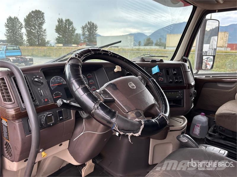 Volvo VNL Tractor Units