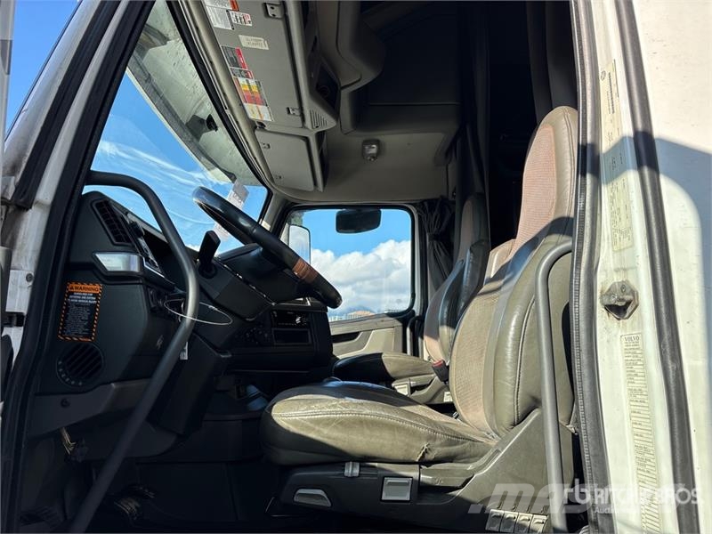 Volvo VNL Vlačilci