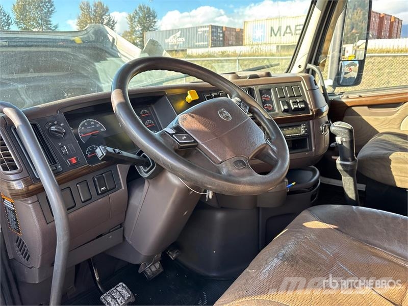 Volvo VNL Motrici e Trattori Stradali