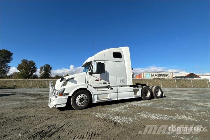 Volvo VNL Motrici e Trattori Stradali