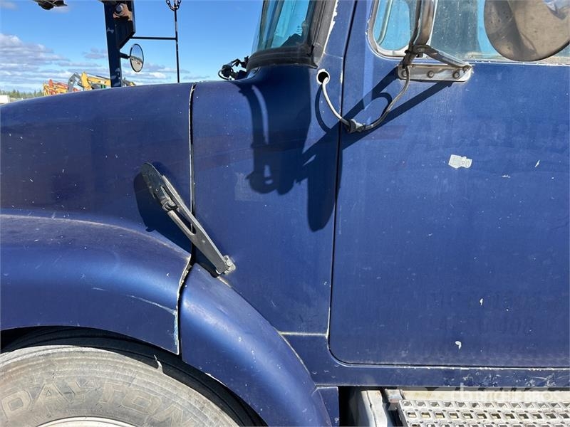 Volvo VNL Járműszállítók