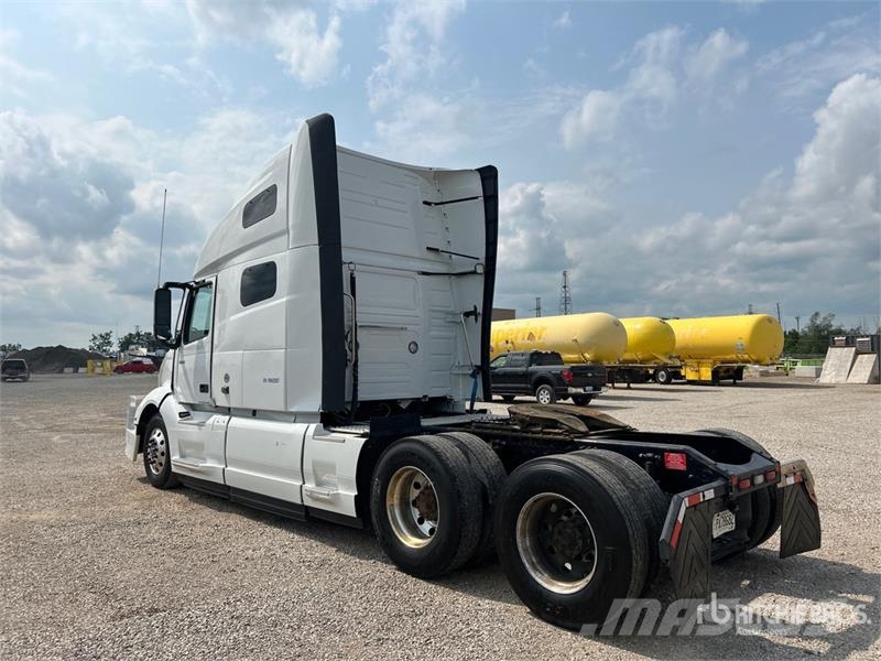Volvo VNL 牵引车