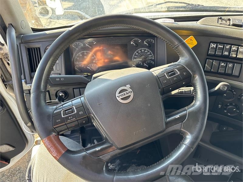 Volvo VNL Vlačilci