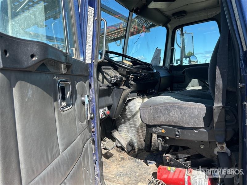 Volvo VNL Járműszállítók