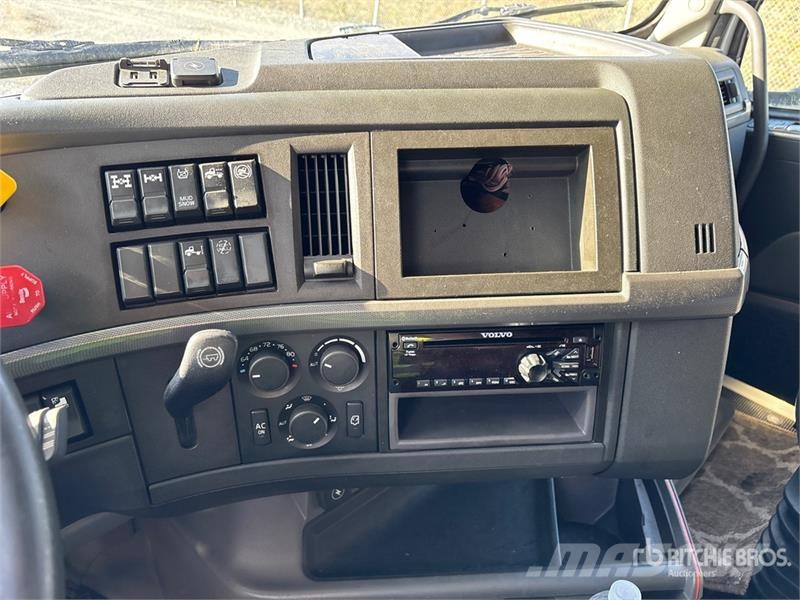 Volvo VNL Vlačilci