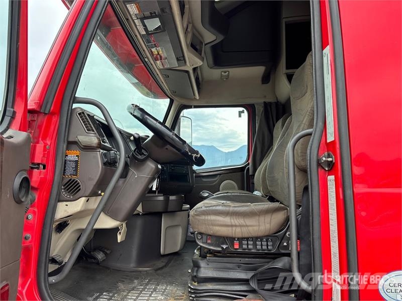 Volvo VNL Tractor Units