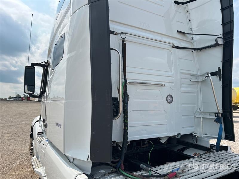 Volvo VNL 牵引车