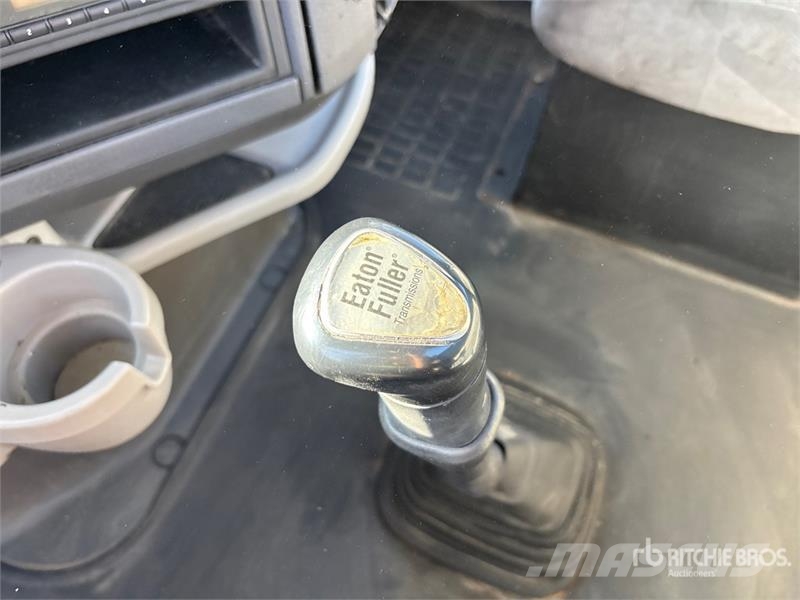Volvo VNL 曳引機組件