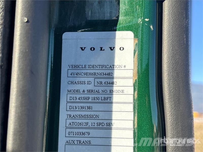 Volvo VNL64T-400 6x4 T/A Sleeper Truck Tractor Sattelzugmaschinen