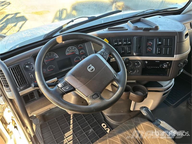 Volvo VNL730 曳引機組件