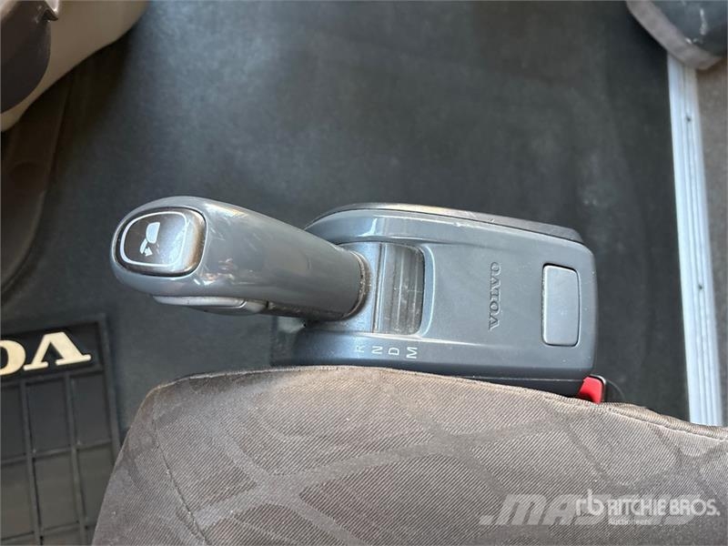 Volvo VNL730 曳引機組件