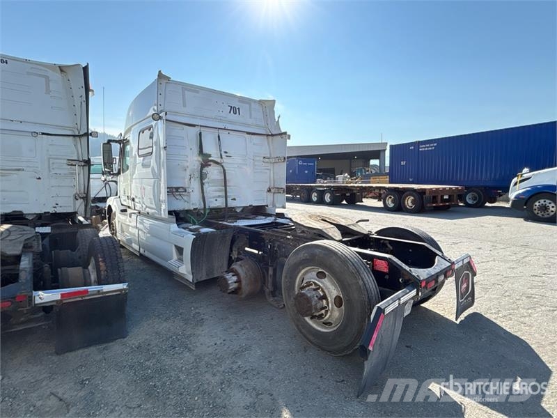 Volvo VNL730 Tractor Units