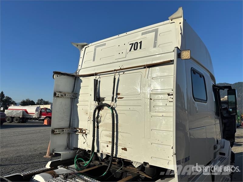 Volvo VNL730 曳引機組件