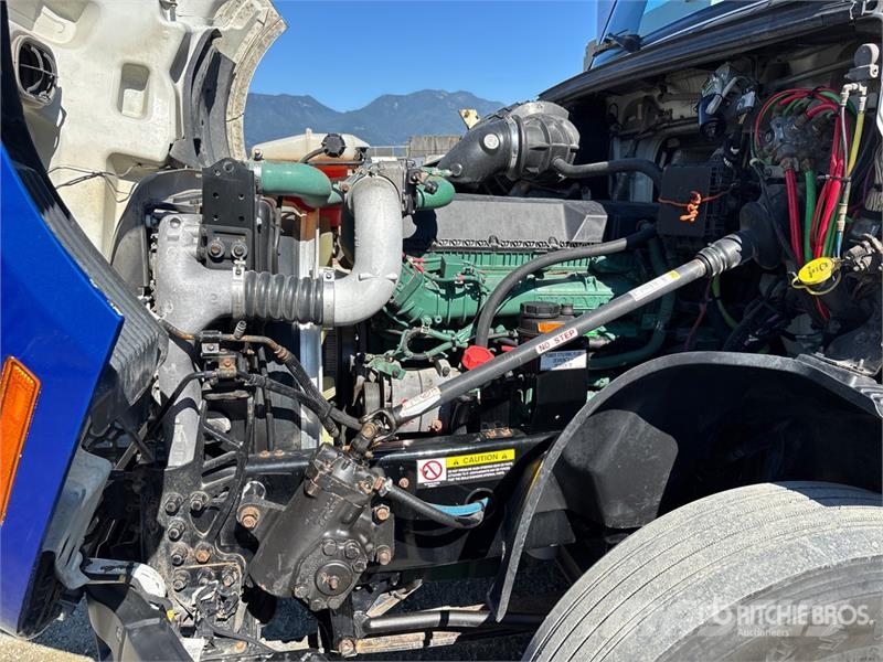 Volvo VNL740 Prime Movers