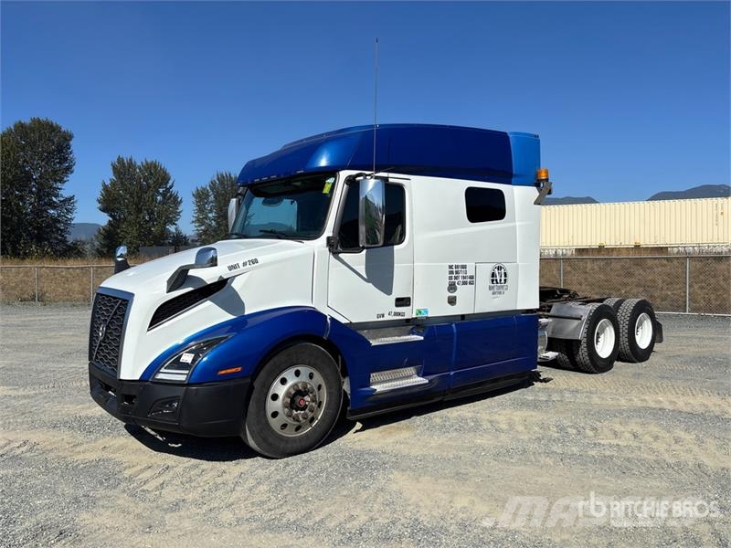 Volvo VNL740 Prime Movers