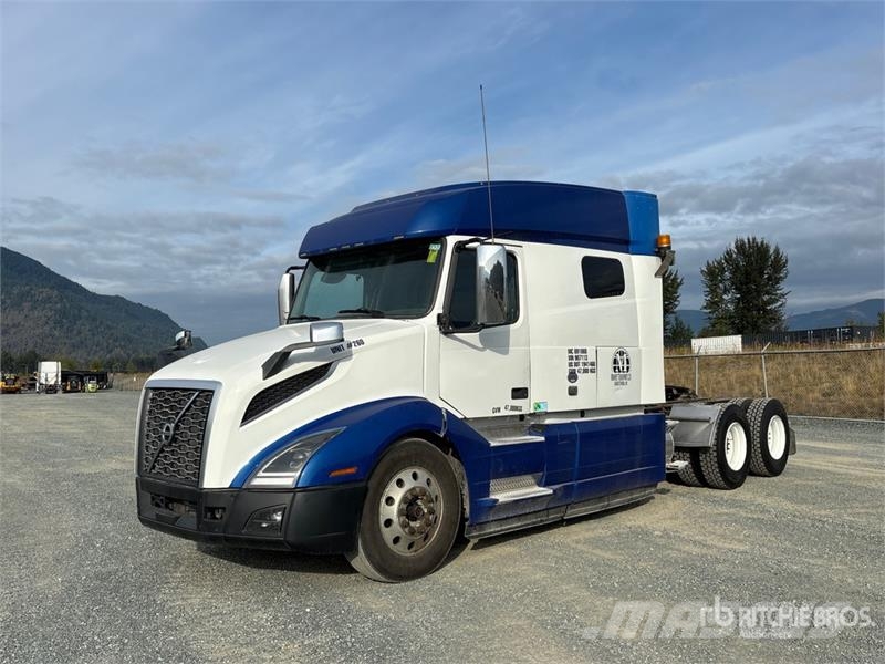 Volvo VNL740 Tractor Units