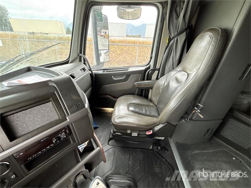 Volvo VNL760 Prime Movers