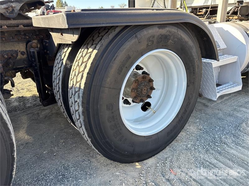 Volvo VNL760 Prime Movers