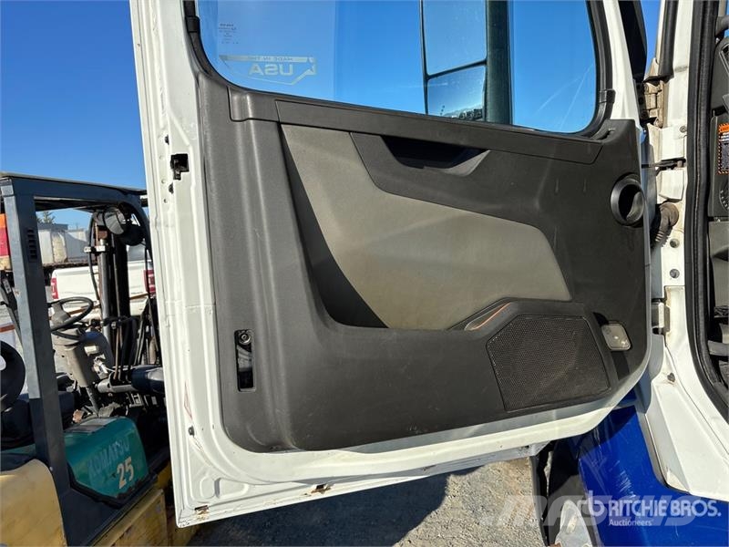Volvo VNL760 Prime Movers