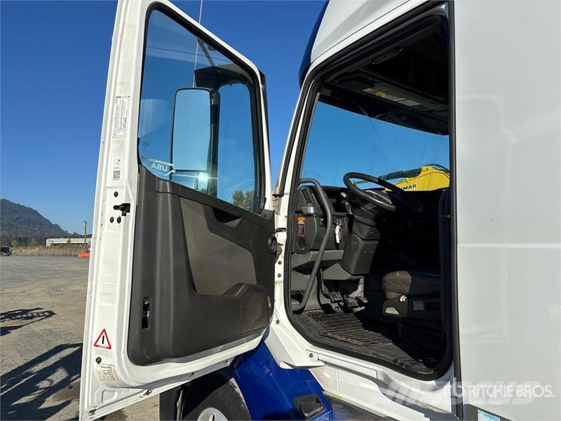 Volvo VNL760 Prime Movers