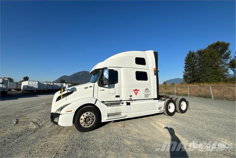 Volvo VNL860 Prime Movers