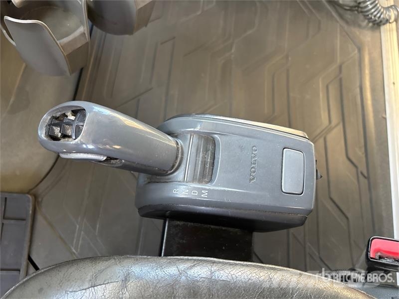 Volvo VNL860 Prime Movers